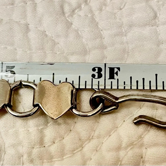 Vtg 1950s metal belt. Hearts adjustable w/ dangling heart. 26-32 inch waists. - Picture 6 of 6